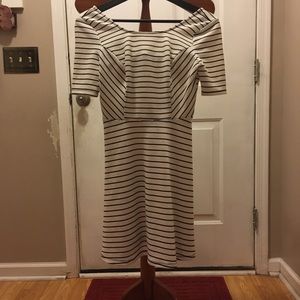 Scoop neck, short sleeve casual Summer dress